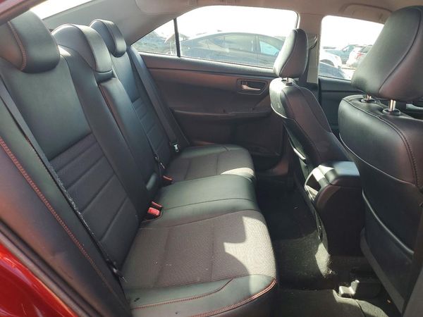2016 TOYOTA CAMRY