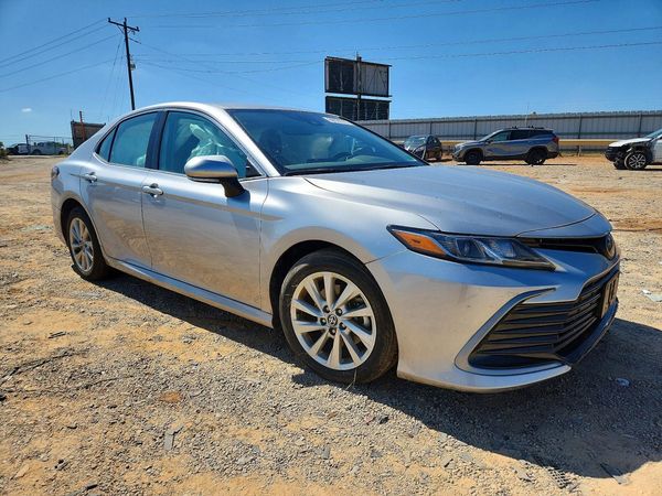 2023 TOYOTA CAMRY LE — Passenger 3/4