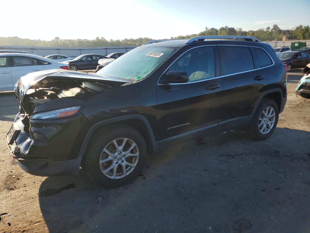 2017 JEEP CHEROKEE — Front 3/4
