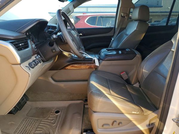 2015 CHEVROLET SUBURBAN LTZ — DENT