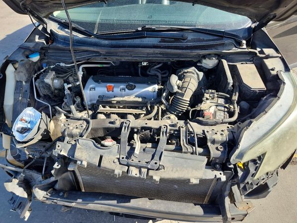 2014 HONDA CRV EX-L — Engine bay