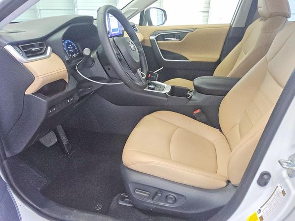 2025 TOYOTA RAV4 Limited — DENT