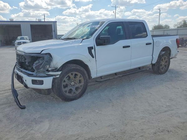 2026 FORD F150 — Front 3/4