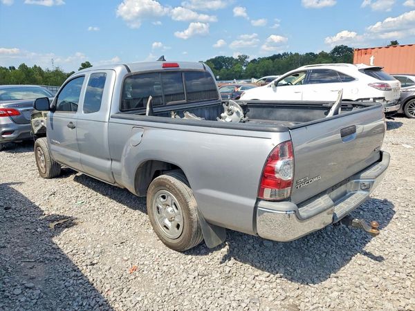 2015 TOYOTA TACOMA Delux Grade