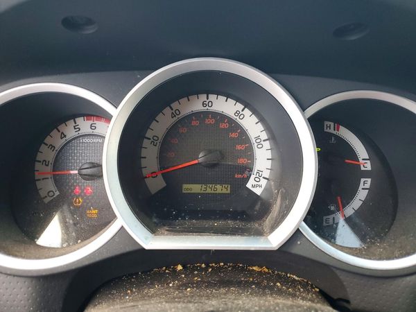 2015 TOYOTA TACOMA Delux Grade