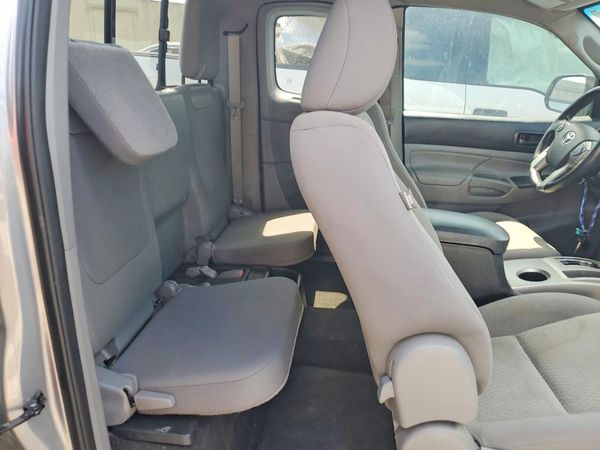 2015 TOYOTA TACOMA Delux Grade