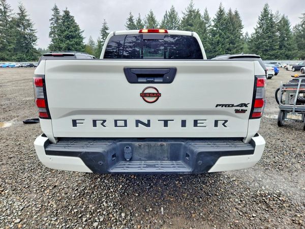 2024 NISSAN FRONTIER