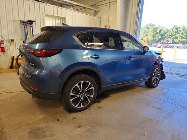 2023 MAZDA CX-5 Premium Package