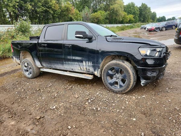 2019 RAM 1500 Big Horn/Lonestar — Passenger 3/4