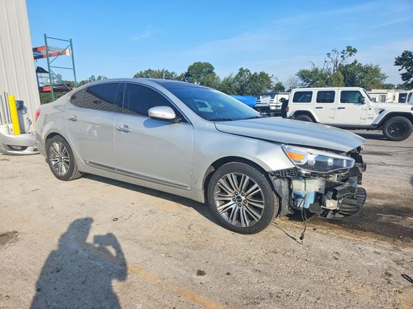 2016 KIA CADENZA Luxury — Passenger 3/4