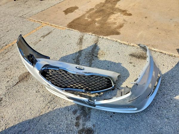 2016 KIA CADENZA Luxury — LOOS