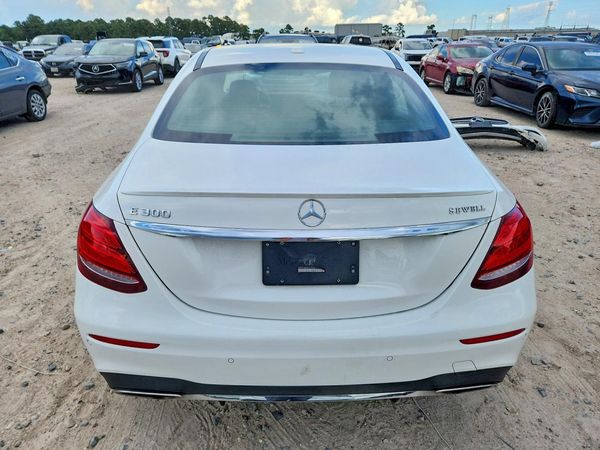 2018 MERCEDES-BENZ E-CLASS E300