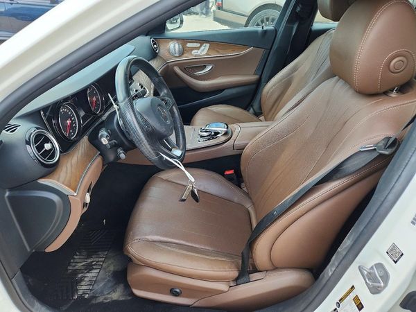 2018 MERCEDES-BENZ E-CLASS E300