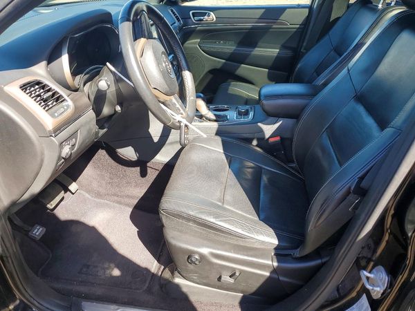 2016 JEEP GRAND CHEROKEE Limited — DENT