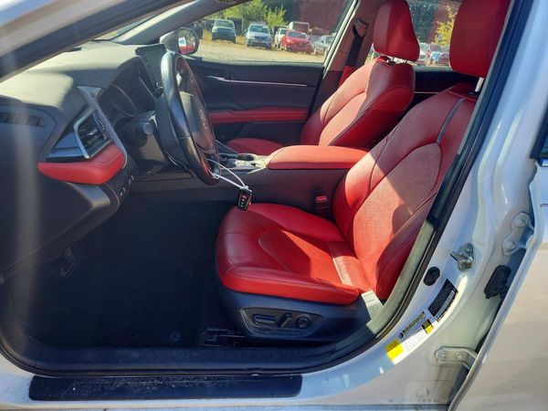 2021 TOYOTA CAMRY — DENT