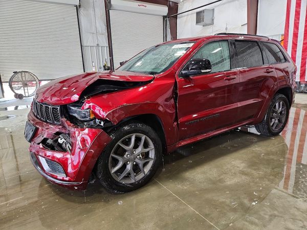 2020 JEEP GRAND CHEROKEE — Front 3/4