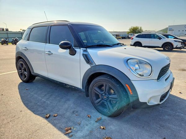 2014 MINI COOPER — Passenger 3/4