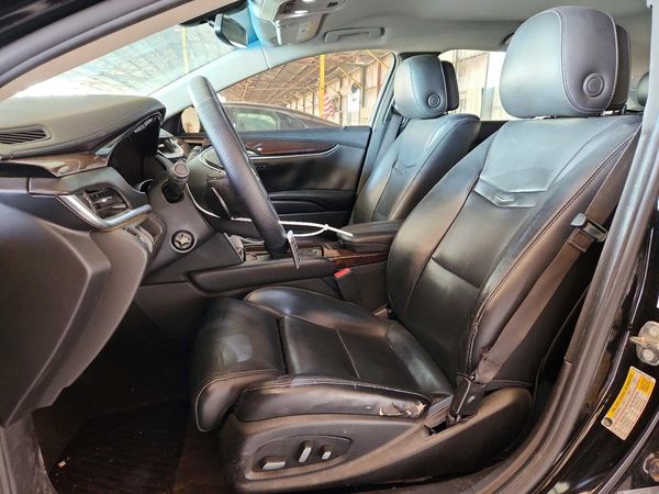 2014 CADILLAC XTS Luxury
