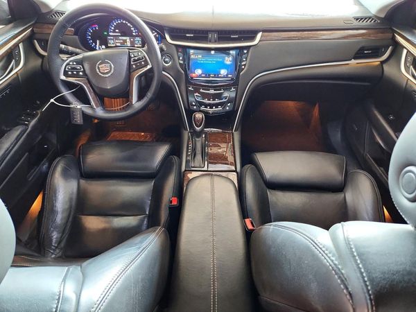 2014 CADILLAC XTS Luxury