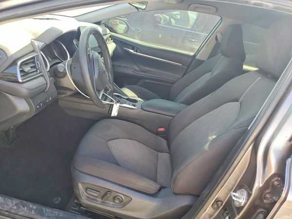 2023 TOYOTA CAMRY LE — DENT