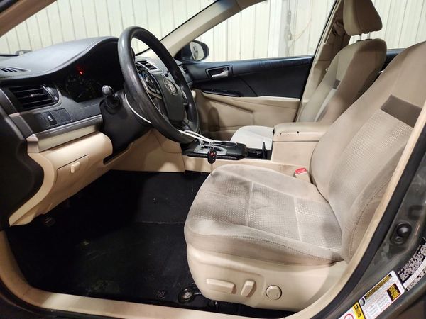 2013 TOYOTA CAMRY — DENT