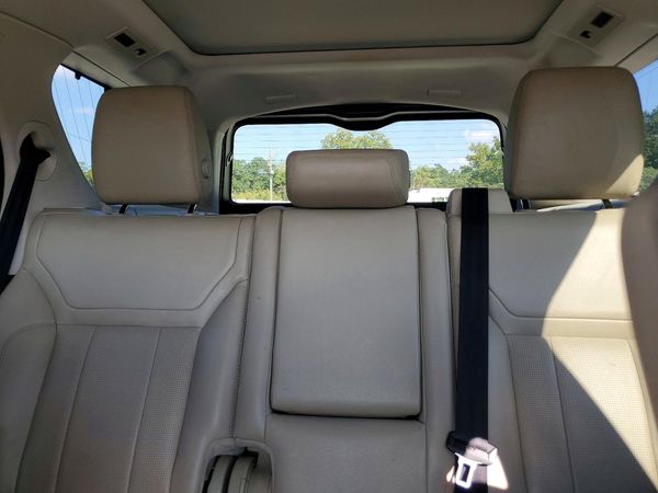 2018 LAND ROVER DISCOVERY HSE — SUVN