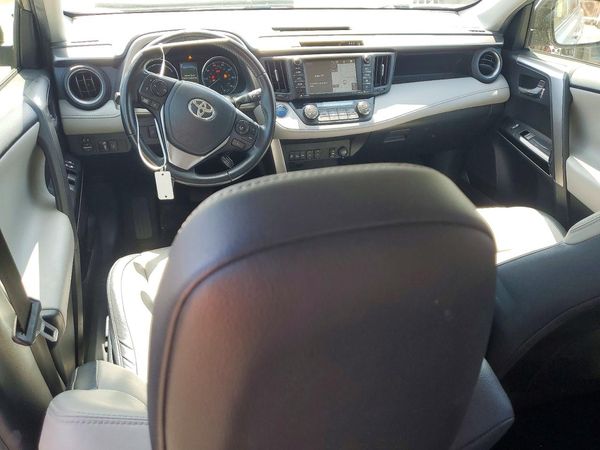 2017 TOYOTA RAV4 Ltd Hybrid