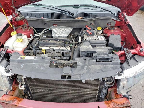 2015 JEEP COMPASS — Engine bay
