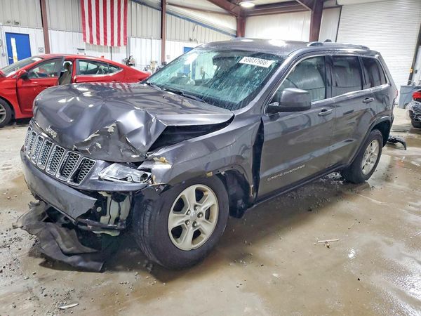 2014 JEEP CHEROKEE Laredo — Front 3/4
