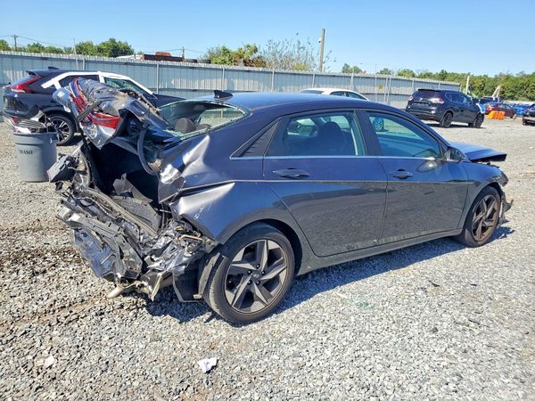 2021 HYUNDAI ELANTRA SEL w/ Premium Pkg