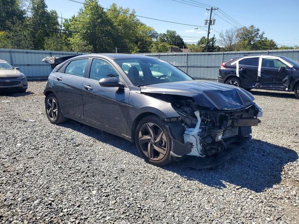 2021 HYUNDAI ELANTRA SEL w/ Premium Pkg