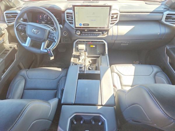 2023 TOYOTA TUNDRA Platinum