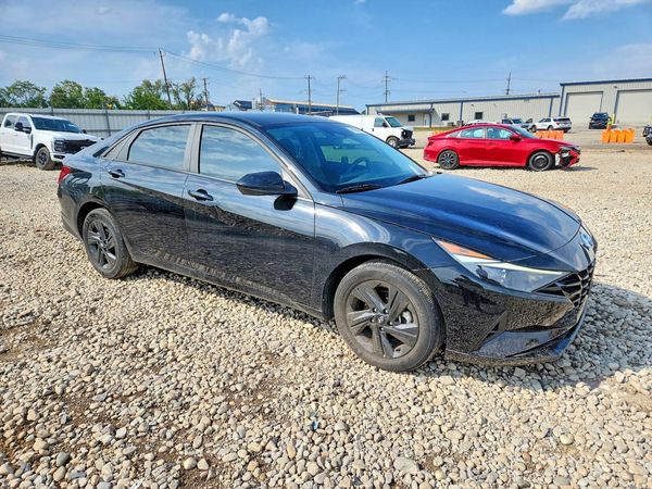 2023 HYUNDAI ELANTRA — Passenger 3/4
