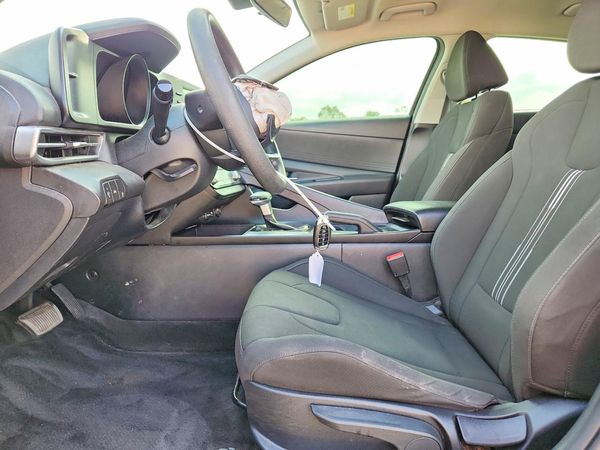 2023 HYUNDAI ELANTRA — DENT