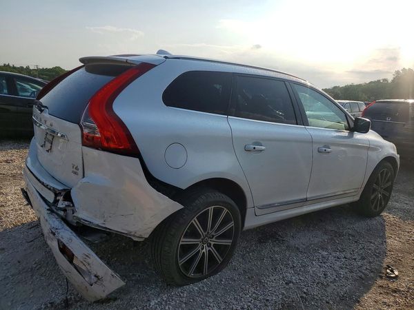 2015 VOLVO XC60 3.2 — PSRA