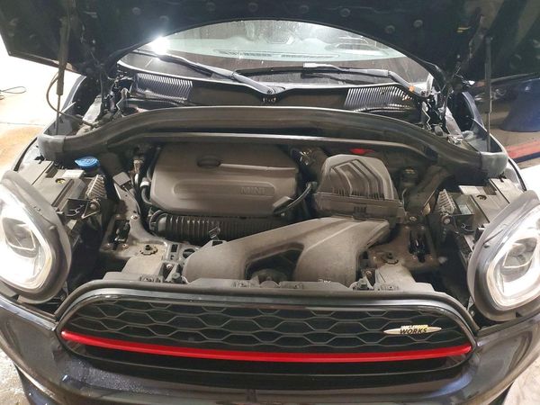2022 MINI COOPER — Engine bay
