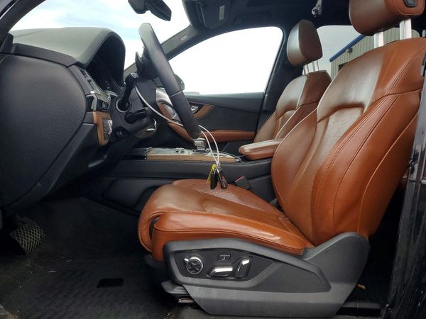2017 AUDI Q7 quattro Prestige — DENT