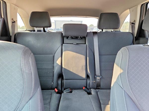2017 KIA SORENTO L, LX