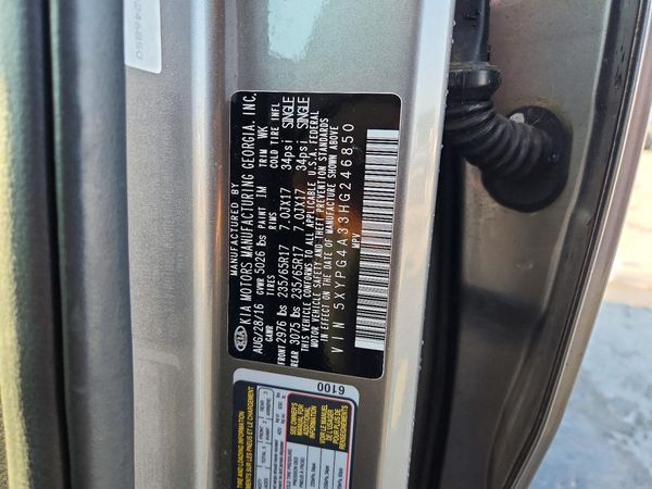 2017 KIA SORENTO L, LX