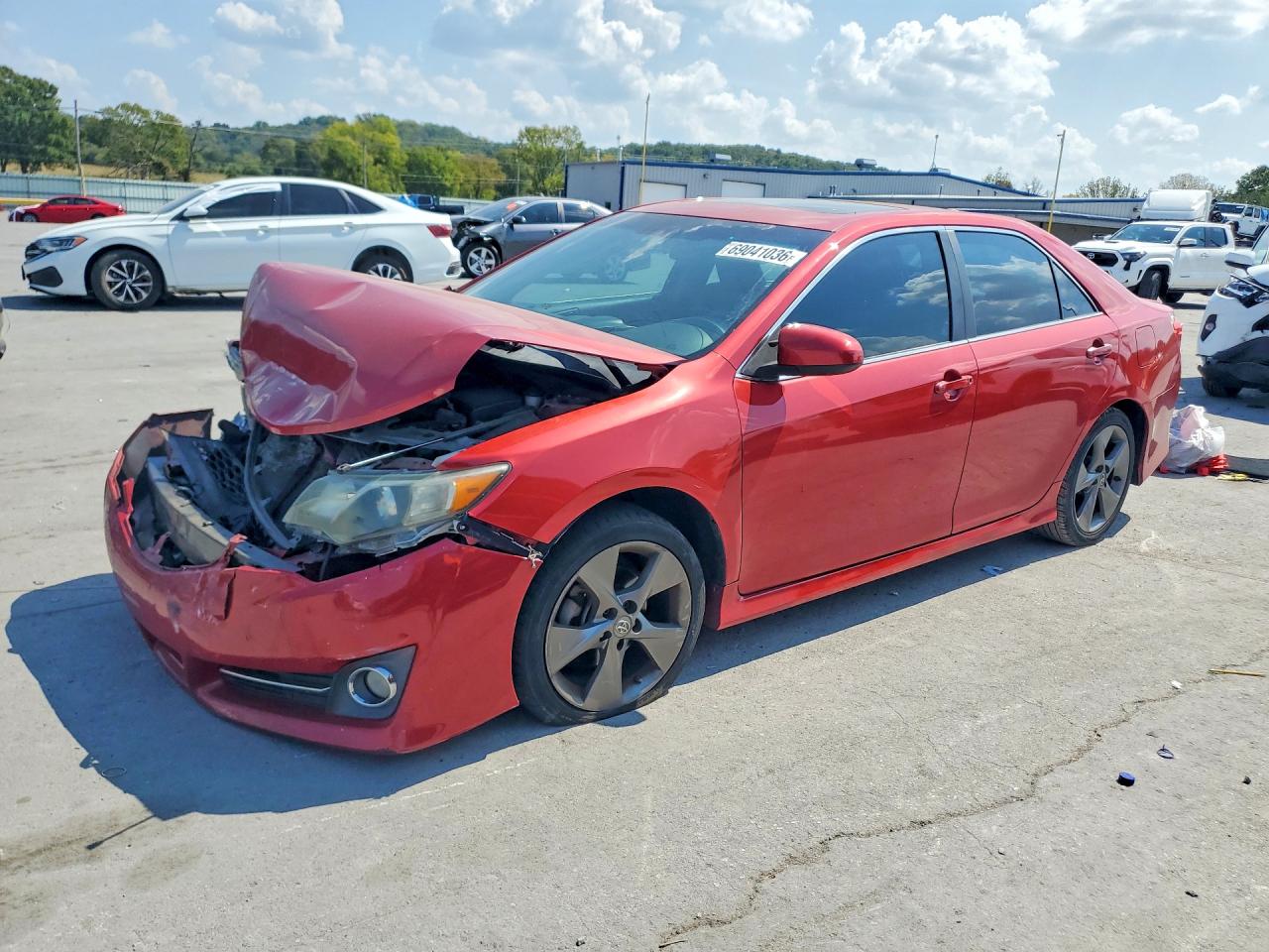 2012 TOYOTA CAMRY — Front 3/4