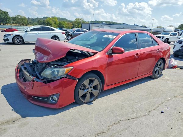 2012 TOYOTA CAMRY — Front 3/4