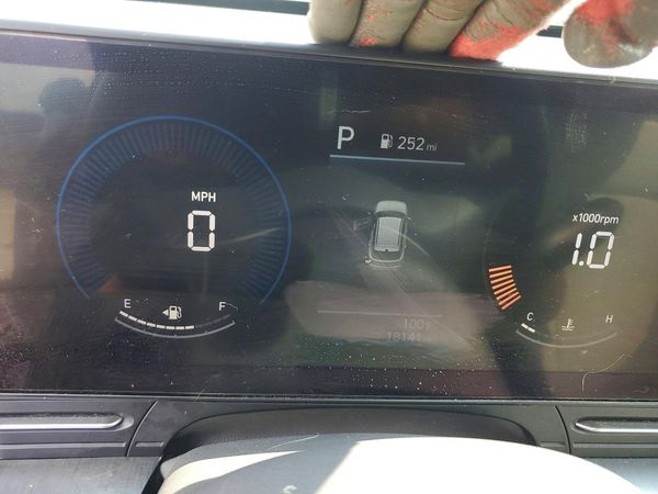 2024 HYUNDAI KONA