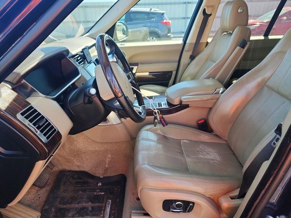2016 LAND ROVER RANGEROVER HSE — DENT