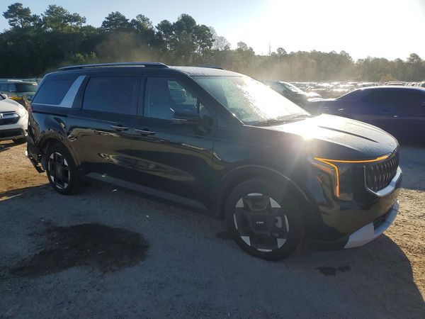 2026 KIA CARNIVAL — Passenger 3/4