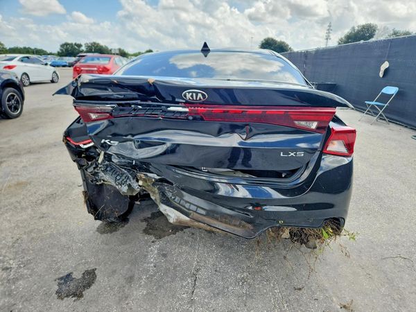 2021 KIA K5 — DIRR