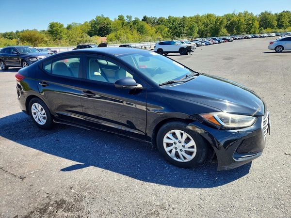 2017 HYUNDAI ELANTRA SE Base