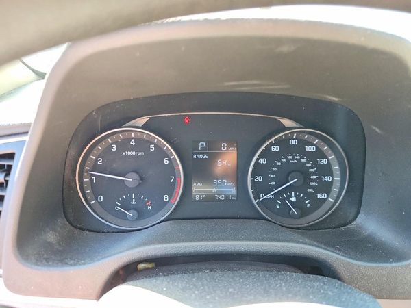 2017 HYUNDAI ELANTRA SE Base