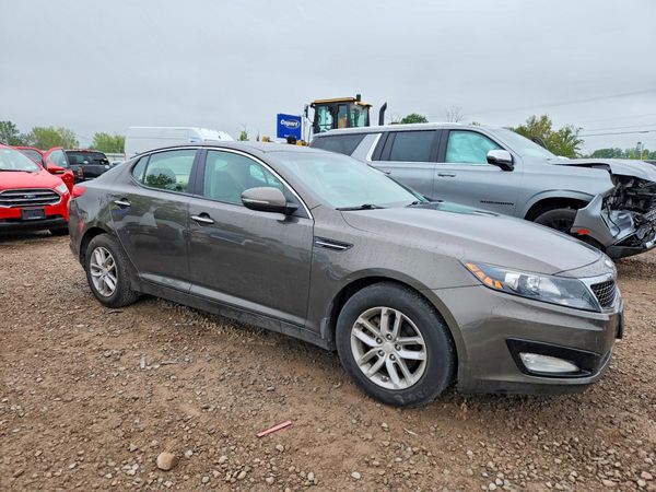 2013 KIA OPTIMA LX — Passenger 3/4