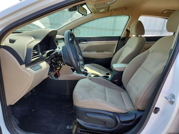 2019 HYUNDAI ELANTRA — DENT