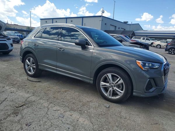 2020 AUDI Q3 — Passenger 3/4